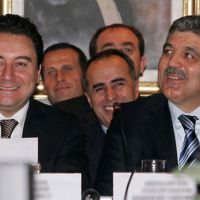 Babacan'ın yeni partisinde dikkat çeken isimler