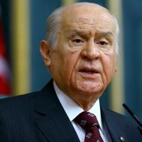 Bahçeli'den Bülent Arınç'a tepki: Siyaseti tıkıyor