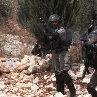 Batı Şeria'da İsrail askerleri tarafından yaralanan Filistinli şehit oldu