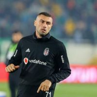 Beşiktaş taraftarından Burak Yılmaz'a protesto