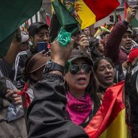 Bolivya'da şiddet durmuyor! Yaralılar var