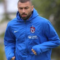 Burak Yılmaz Trabzon'da antrenmanlara başladı