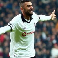 Burak Yılmaz'dan paylaşım! 'Allah razı olsun'