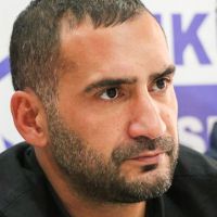 ‘Cinsel saldırı' davasında Ümit Karan hakkında zorla getirme kararı