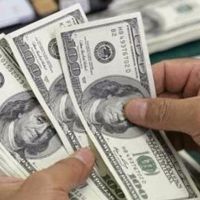 Dolar güne düşük başladı