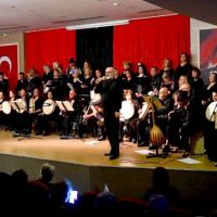 EGE'NİN İKİ YAKASI “KÖKLERİN DÖNÜŞÜ” KONSERİ'YLE SAKIZ'DA BULUŞUYOR