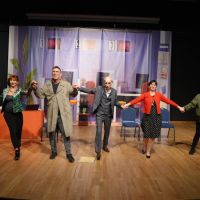 ‘Eller Yukarı' Adlı Tiyatro Oyunu Kartal'da Seyirciyle Buluştu