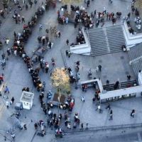Eminönü'nde metrelerce 'Ya tutarsa' kuyruğu