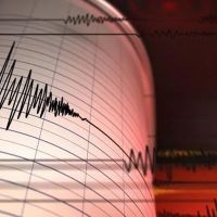 Endonezya'da 7.7 büyüklüğünde deprem