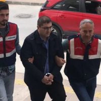 Fabrikasında esrar üretti