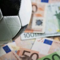 Futbolda transfere rekor harcama