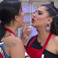 Gelinim Mutfakta'da gerginlik! Yağmur, Ezgi'nin üzerine yürüdü