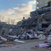 HATAY'DAKİ İNŞAATLARDA HÂLÂ DEPREM ÖNCESİ İVMESİ Mİ KULLANILIYOR?