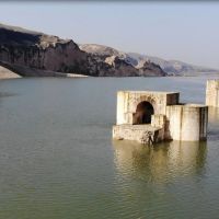 Hasankeyf'te bin 300 yıllık köprü suyun altında kaldı!