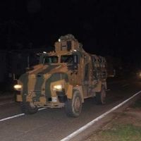 Hatay'dan sınıra zırhlı araç sevkiyatı
