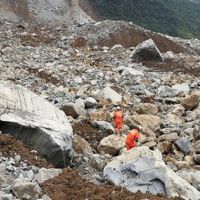 Heyelan faciası: En az 8 kişi öldü