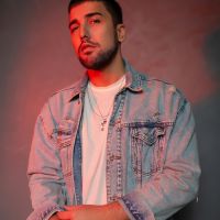 Ilkay Sencan'dan yeni şarkı "Dancing in the Dark"