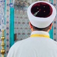 İmam camide Suriyeli kadınla basıldı