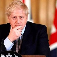 İngiltere Başbakanı Johnson hastaneye kaldırıldı