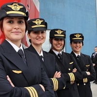 Instagram fenomeni Türk kadın pilotlar