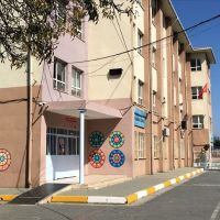 İstanbul'da depremde hasar gören 8 okul yıkılacak