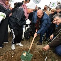 İzmir'de doğan her çocuk için bir fidan