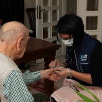 KADIKÖY BELEDİYESİ'NİN “EVDE KUAFÖRLÜK” HİZMETİ SÜRÜYOR