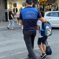 KÂĞITHANE'DE ÇOCUKLARIN GÜVENLİĞİ İÇİN OKUL ÖNLERİNDE SIKI DENETİM