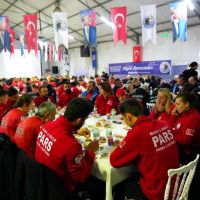 Kartal Belediyesi, Afet ve Arama Kurtarma Ekiplerini İftar Sofrasında Buluşturdu
