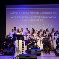 Kartal Belediyesi Etnik Müzik Korosu Performansıyla Büyüledi