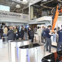 Kartal'da Robotik Otomasyon Çözümleri Zirvesi Başladı