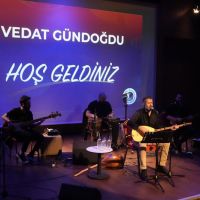 Kartal'da Türkü Rüzgârı: Vedat Gündoğdu Gönülleri Fethetti
