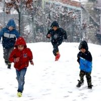O ilçede ilk kar tatili ilan edildi!