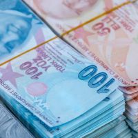 Öğrencilere verdiği indirim sözünü tuttu!