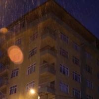 Rize'de 8 katlı bina boşaltıldı