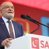Saadet Partisi'nde genel başkan değişmedi