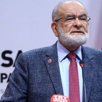 Seçimde sadece iki taraf yok