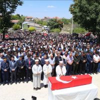 Şehit uzman onbaşı son yolculuğuna uğurlandı