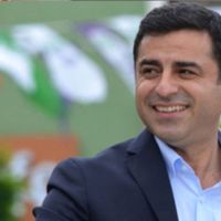 Selahattin Demirtaş seçim vaatlerini cezaevinden duyurdu