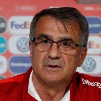 Şenol Güneş İzlanda'ya ateş püskürdü
