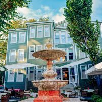 Sultanahmet'te Saklı Bir Bahçe: Yeşil Ev'de Pazar Brunch'ı Başlıyor