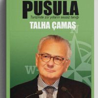 Talha Çamaş'ın kaleminden Pusula: Zor Yılların Sessiz Tanığı