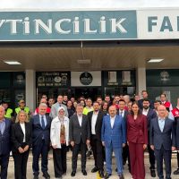 Tarım Ve Orman Bakanı İbrahim Yumaklı, Köklü Zeytincilik Fabrikasını Ziyaret Etti