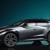 Toyota bZ4X konsepti ile geleceği şimdiden gösterdi
