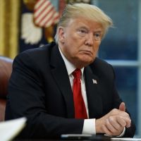 Trump, Meksika'yı asker göndermekle tehdit etti