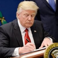 Trump 'ulusal acil durum' ilan etti...