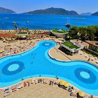 "Turizmde tehlike çanları çalıyor, bakan ortada yok"