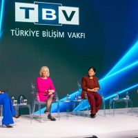 Türkiye Bilişim Vakfı 30'uncu yılında yapay zekâyı mercek altına aldı