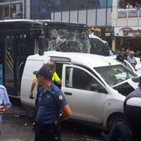Ümraniye'de zincirleme trafik kazası