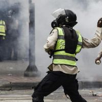 Venezuela'da Maduro karşıtları sokağa döküldü:268 gözaltı